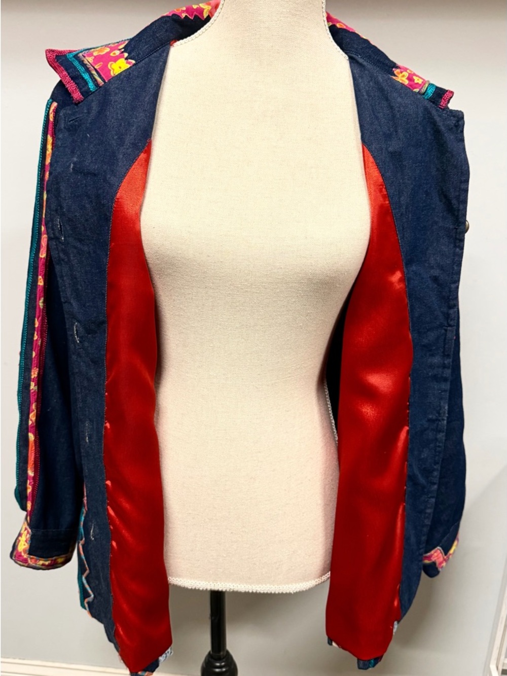Denim Embroidered/Patchwork Jacket. - Picture 5 of 15